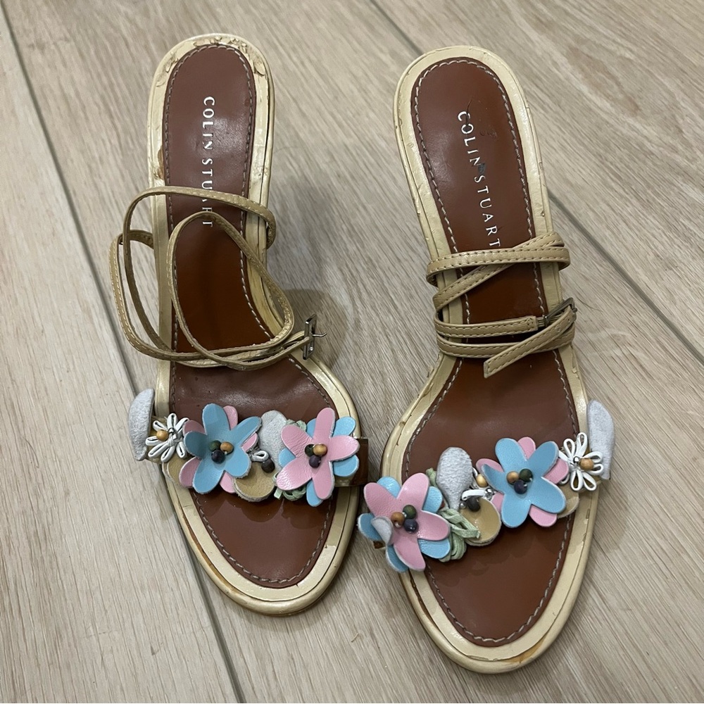 Colin Stuart Heeled Floral Appliqué Ankle Strap Sandals Size 7 - Picture 2 of 11